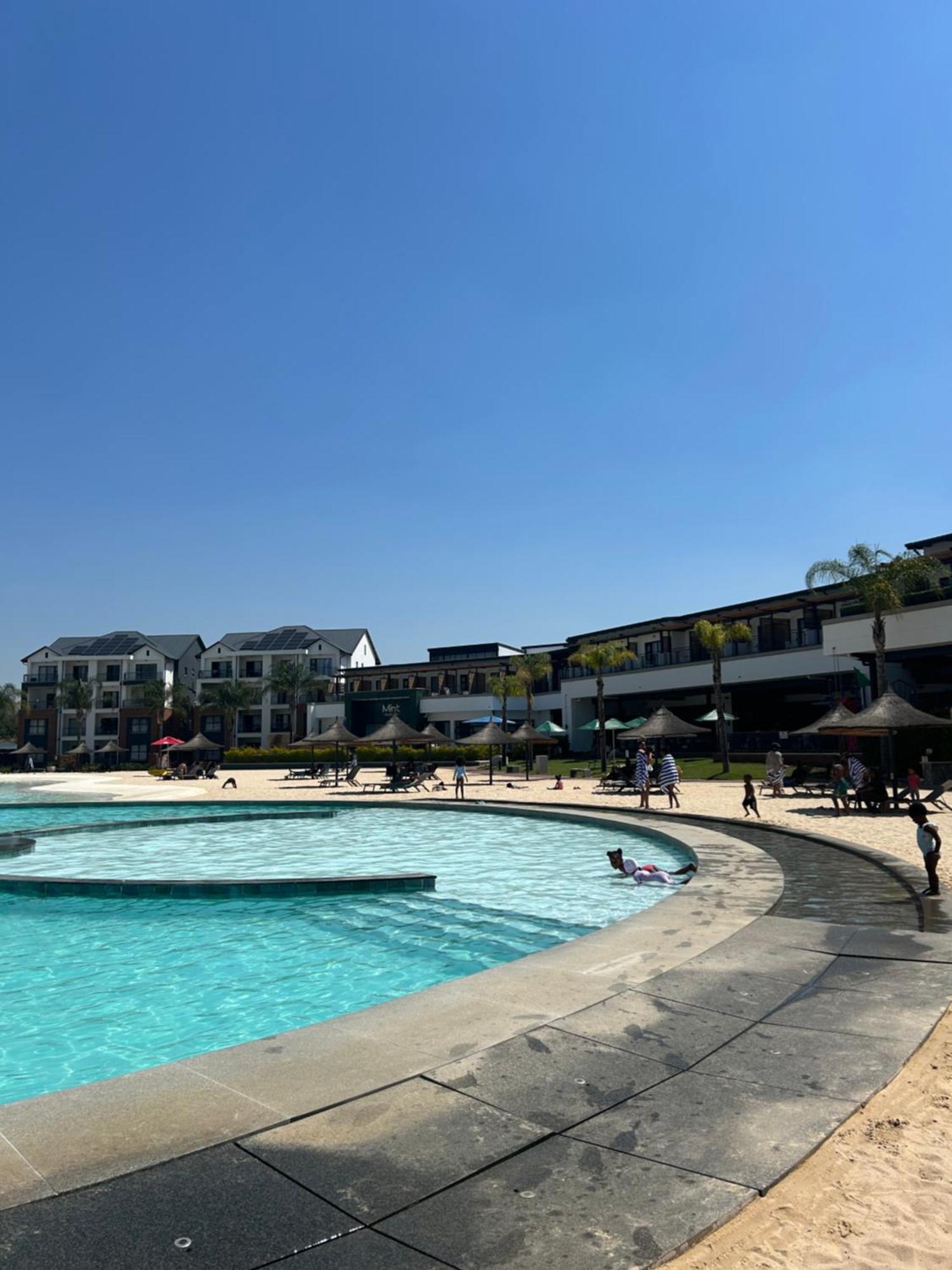 The Blyde Crystal Lagoon Riverwalk Estate Pretoria-Noord 外观 照片